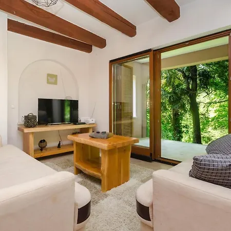 Dubravac Apartment *